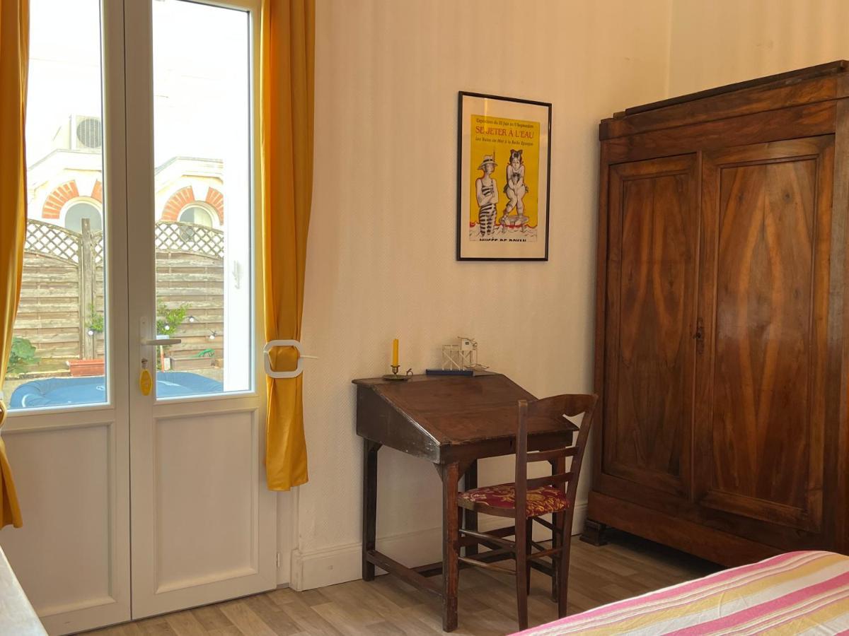 Chambre Sur La Falaise De Pontaillac 福克斯索梅尔 外观 照片